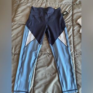 NWT Ideology 7/8 performance workout pants. Blue, Size Large.